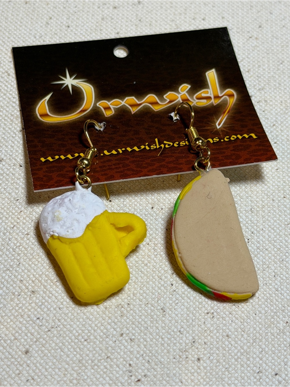 Novelty Beer Mug & Taco Dangle Earrings - Yellow